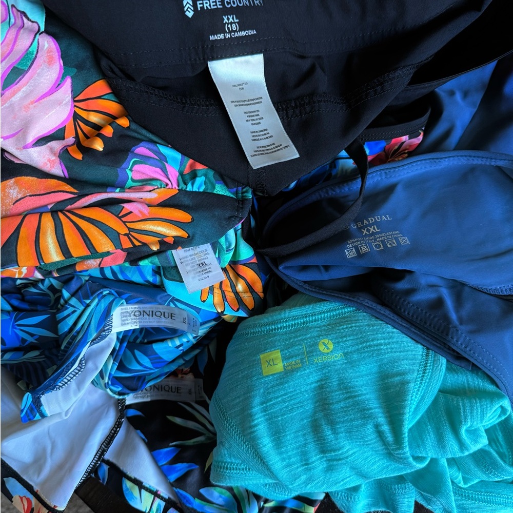 6 pc Swim Tops/Shorts/Tank Top - Picture 14 of 14